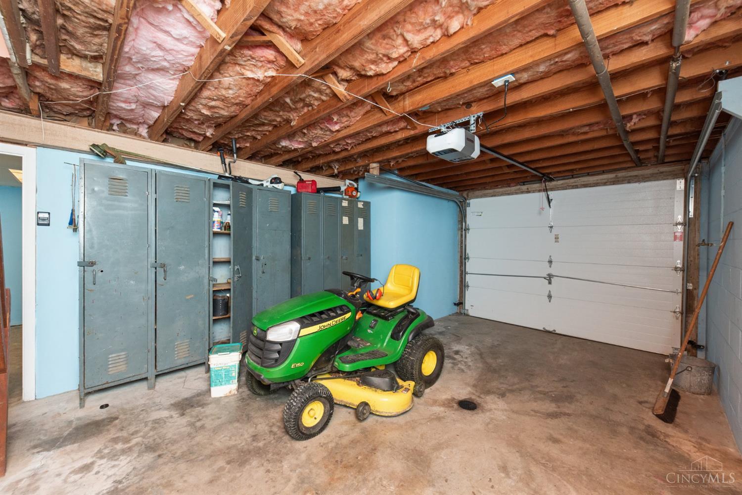 9488 Daugherty Marks Road, Clark Twp, Ohio image 31