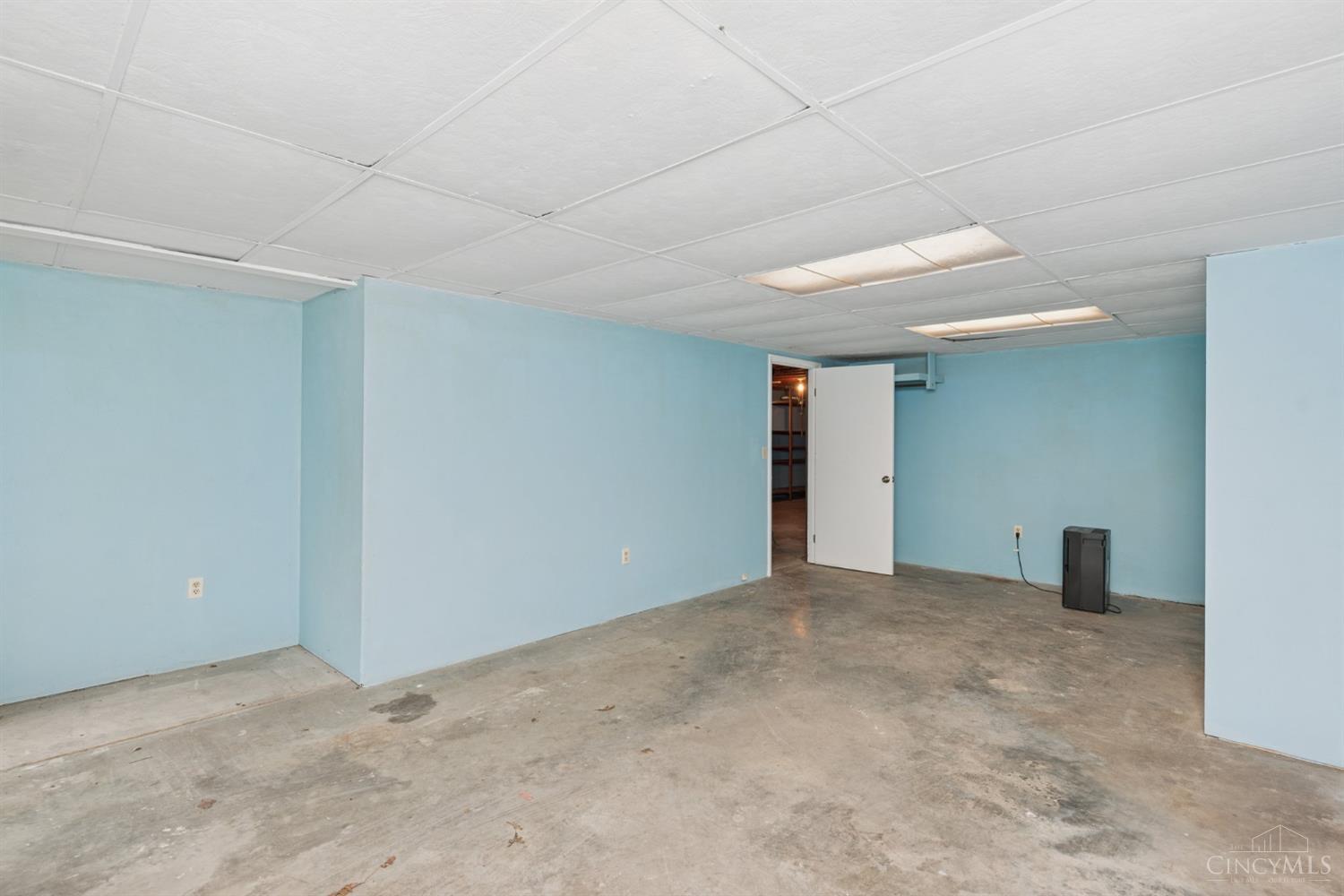 9488 Daugherty Marks Road, Clark Twp, Ohio image 30