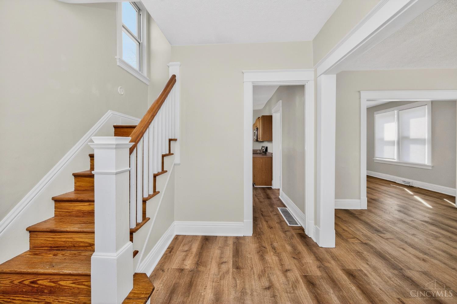 1007 W Loveland Avenue