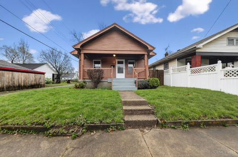 Photo of 926 Delaware Avenue, Middletown, OH 45044 (MLS # 1873886)