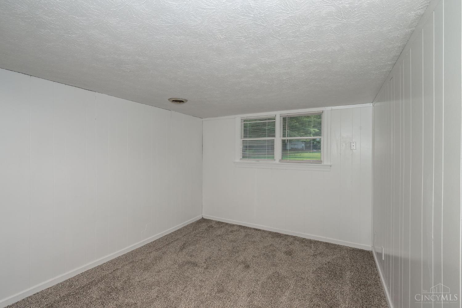 5604 Chateau Way, Fairfield, Ohio image 23