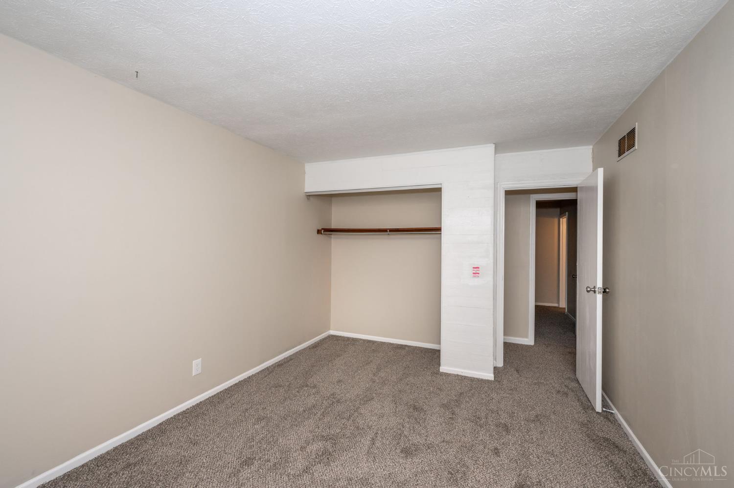 5604 Chateau Way, Fairfield, Ohio image 29