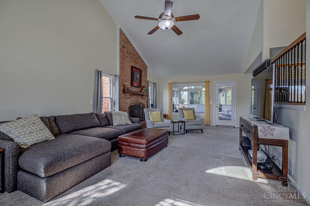 5 Shoal Meadows Court