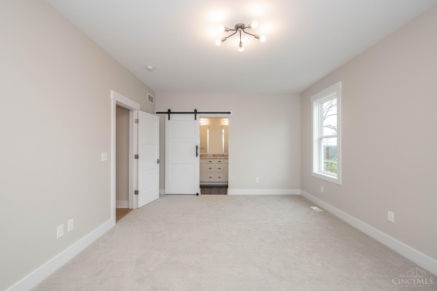 3217 Gilbert Avenue, Cincinnati, Ohio image 14