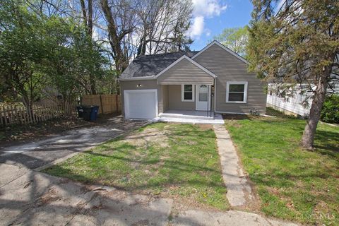 Photo of 19 Firwood Drive, Dayton, OH 45419 (MLS # 1874085)