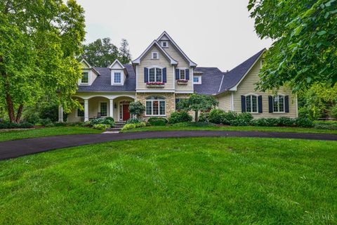 Photo of 8060 Chinquapin Lane, Indian Hill, OH 45243 (MLS # 1879476)
