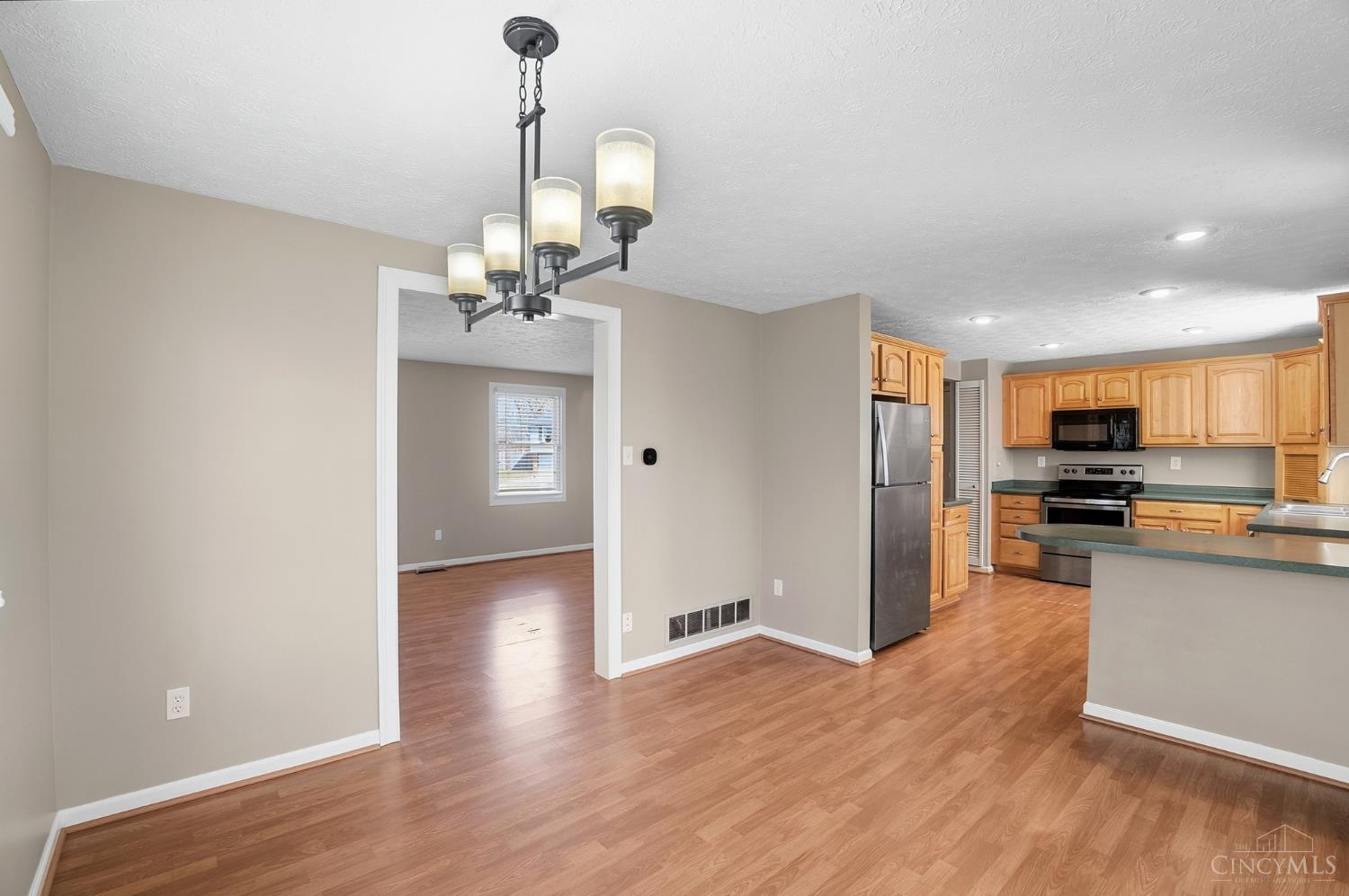 6023 Squirehill Court