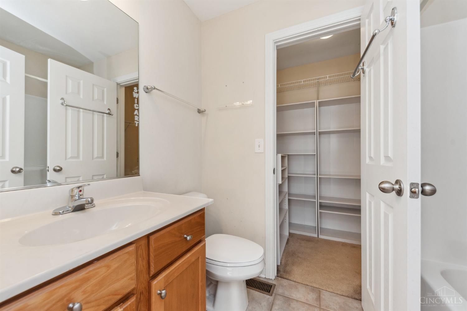 5307 Reserve Circle, Cincinnati, Ohio image 24