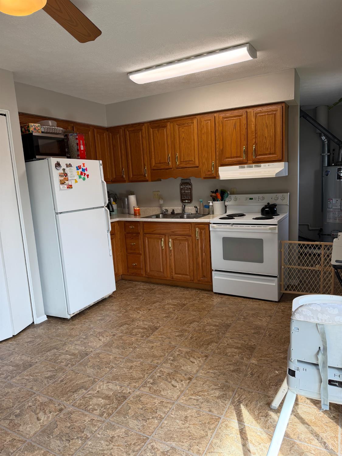 11190 Lebanon Avenue