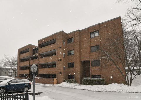 Photo of 3646 Ashworth Drive #304, Cincinnati, OH 45208 (MLS # 1869152)