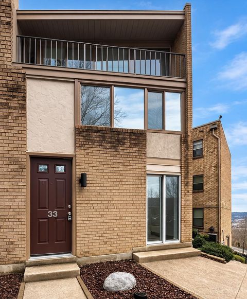 Photo of 2500 Warsaw Avenue #33, Cincinnati, OH 45204 (MLS # 1870639)