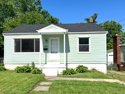 Photo of 365 Sunset Drive, South Lebanon, OH 45065 (MLS # 1863482)