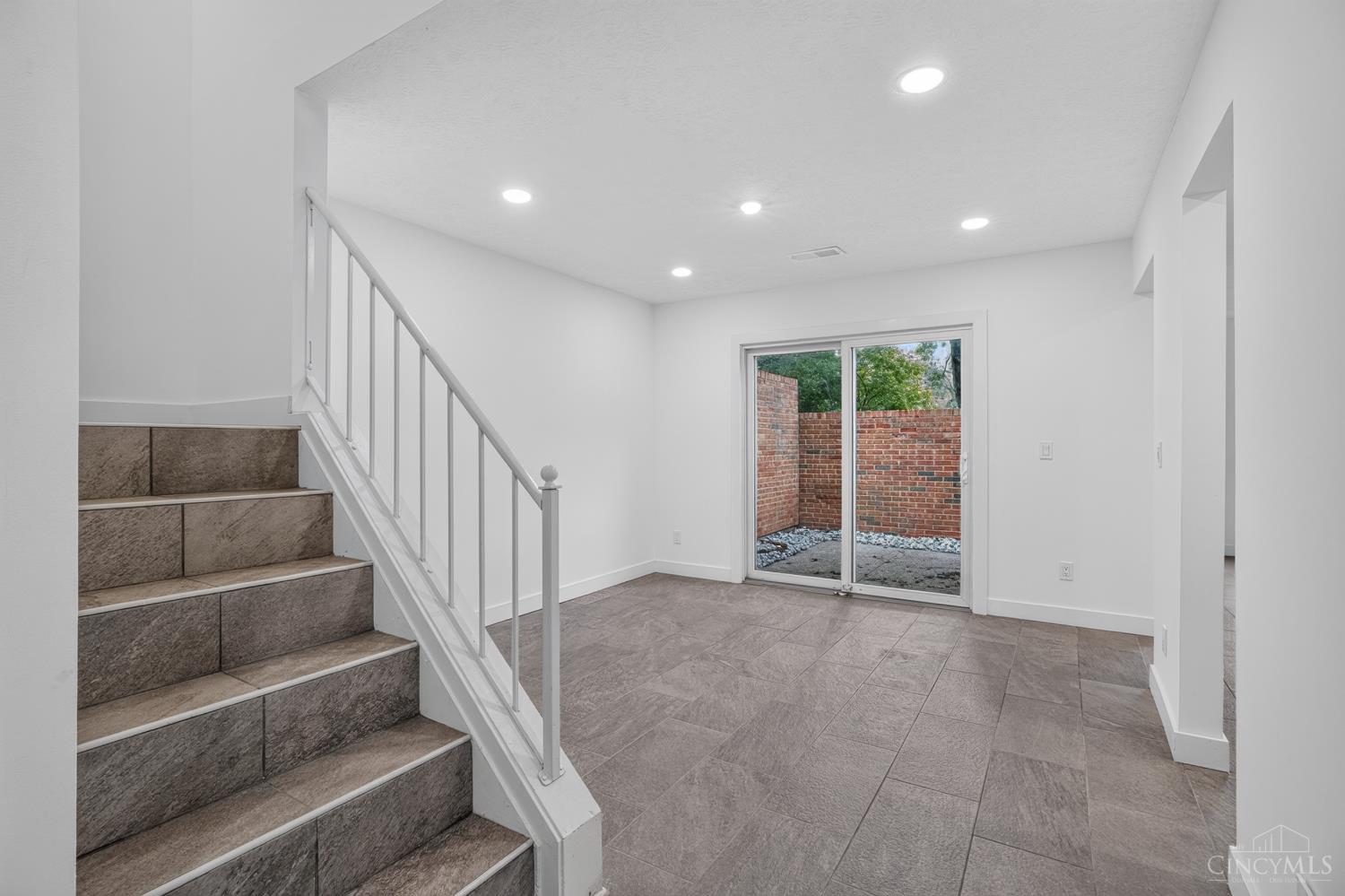 502 Arbor Place 15C