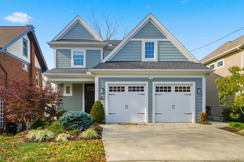 Photo of 3633 Stettinius Avenue, Cincinnati, OH 45208 (MLS # 1854688)