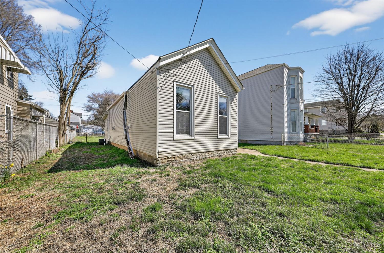 206 W Sixty Ninth Street