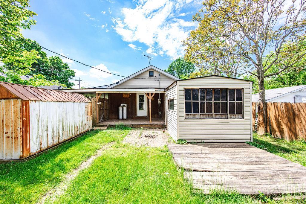 2146 Fairfax Avenue, Fairfield Twp, Ohio image 27