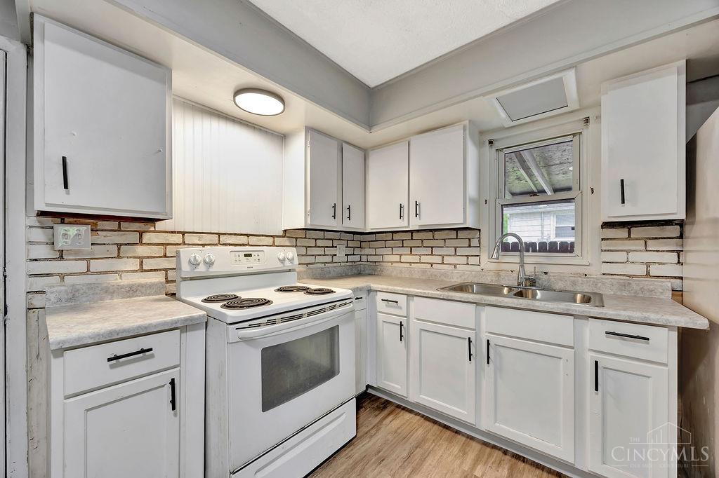 2146 Fairfax Avenue, Fairfield Twp, Ohio image 12
