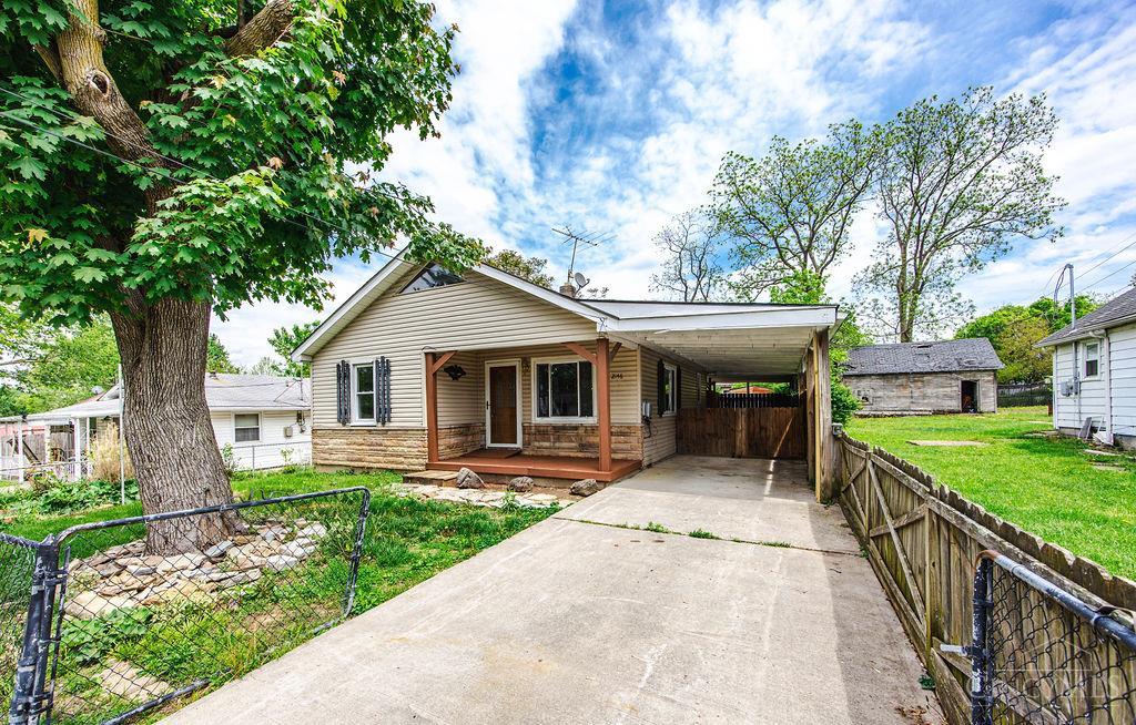 2146 Fairfax Avenue, Fairfield Twp, Ohio image 2