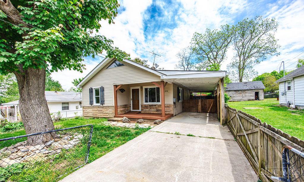 2146 Fairfax Avenue, Fairfield Twp, Ohio image 1