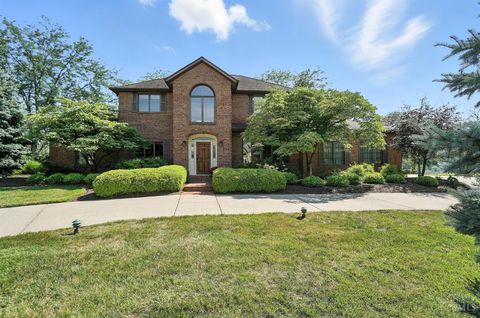 Photo of 5591 Squirrel Run Lane, Colerain Township, OH 45247 (MLS # 1849196) Photo of 5591 Squirrel Run Lane, Colerain Township, OH 45247 (MLS # 1849196)