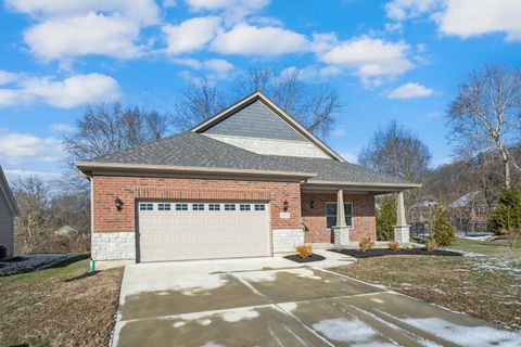 Photo of 6713 Daniels Walk Walk, Cincinnati, OH 45233 (MLS # 1857590)