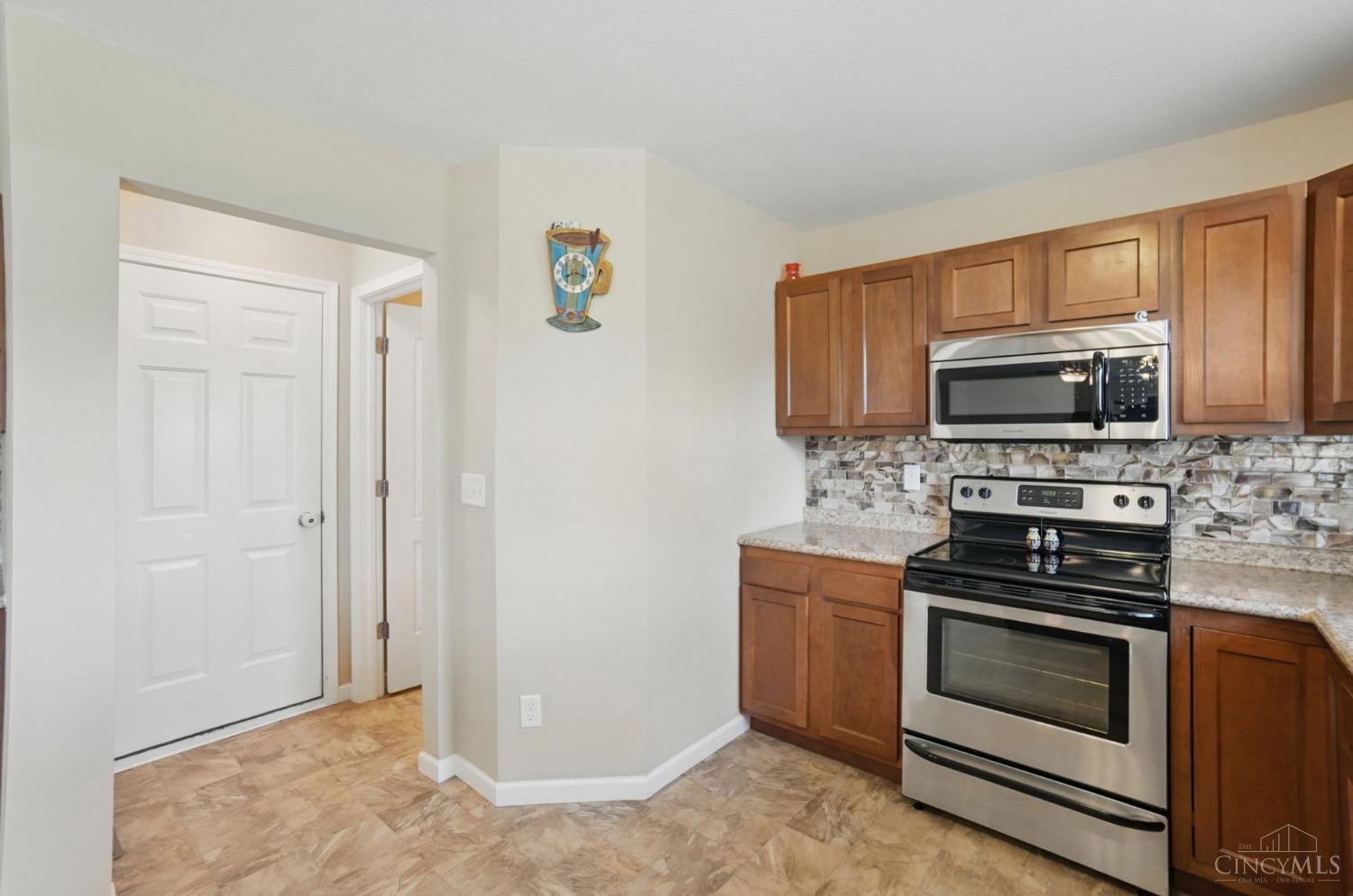 31 Ethel Drive, Monroe, Ohio image 12