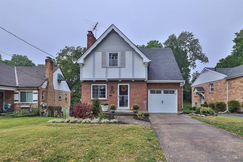Photo of 5907 Kimberly Avenue, Cincinnati, OH 45213 (MLS # 1856051)