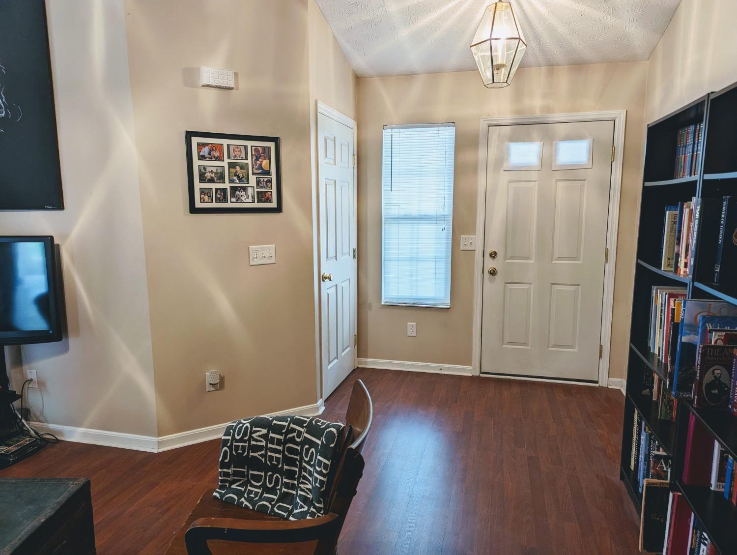 928 Nelson Lane