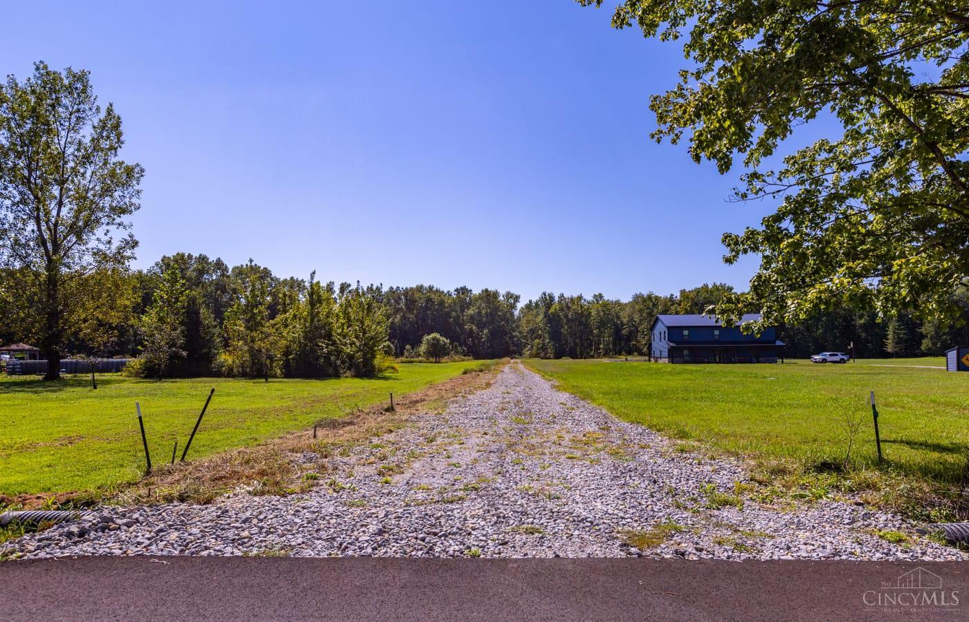 2587 Moler Road