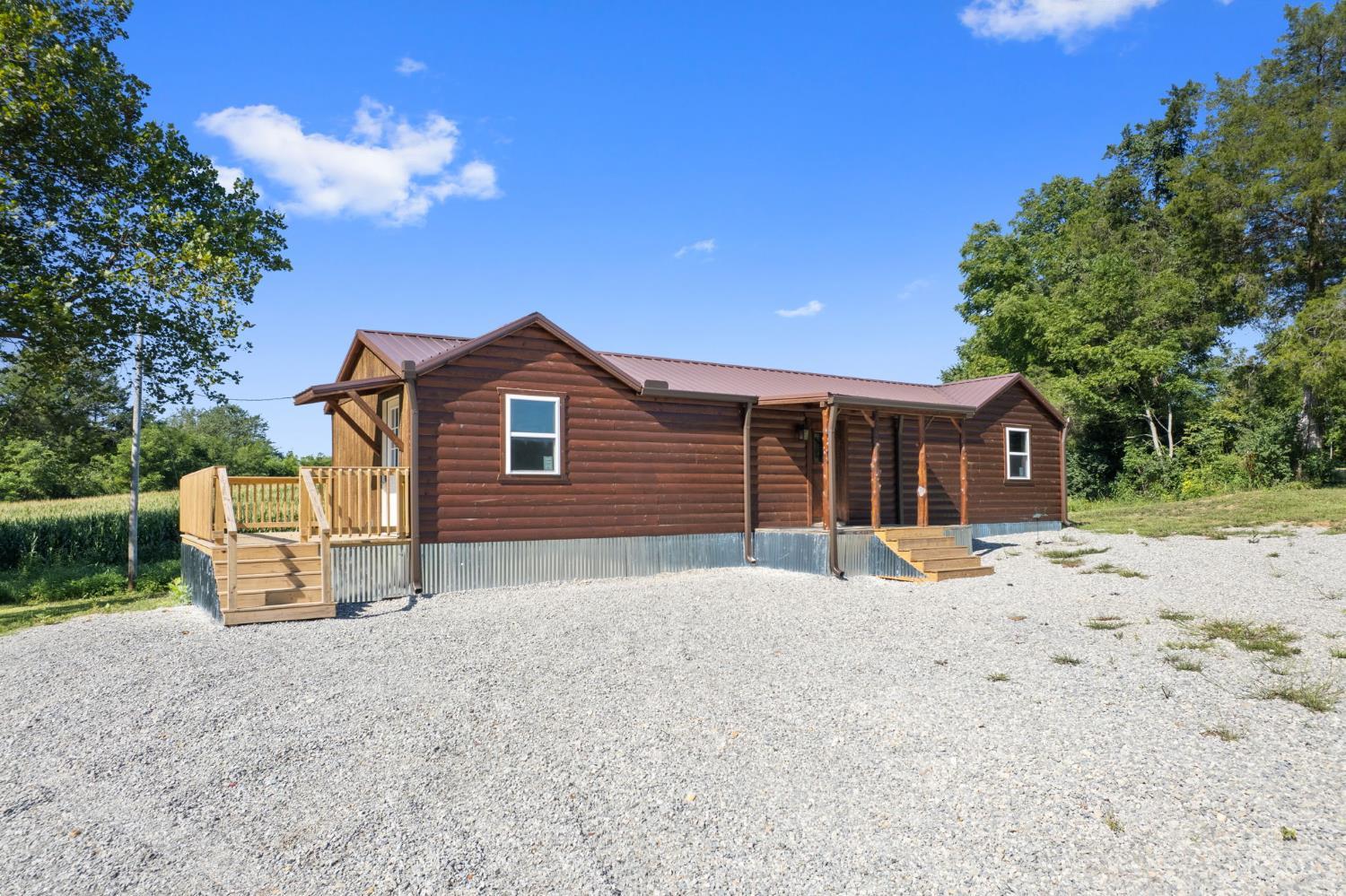 573 Hackleshin Road