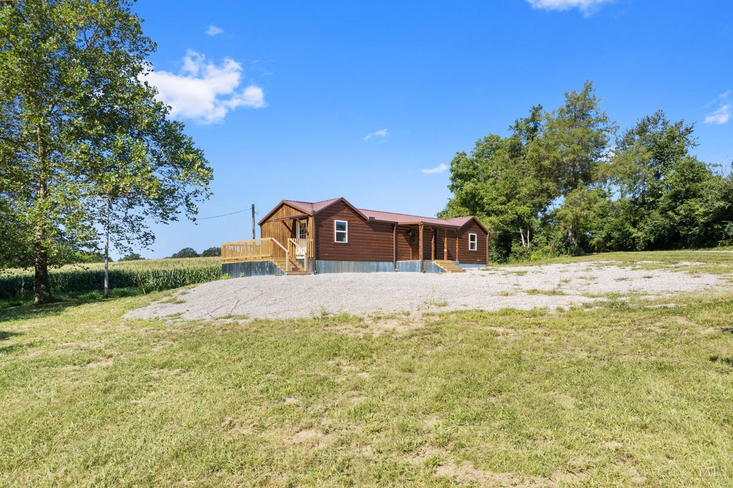 573 Hackleshin Road