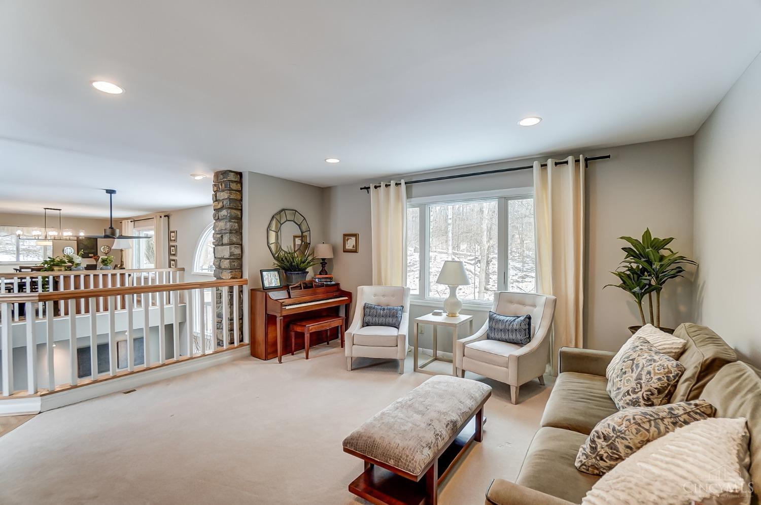 9342 Bluewing Terrace, Blue Ash, Ohio image 8