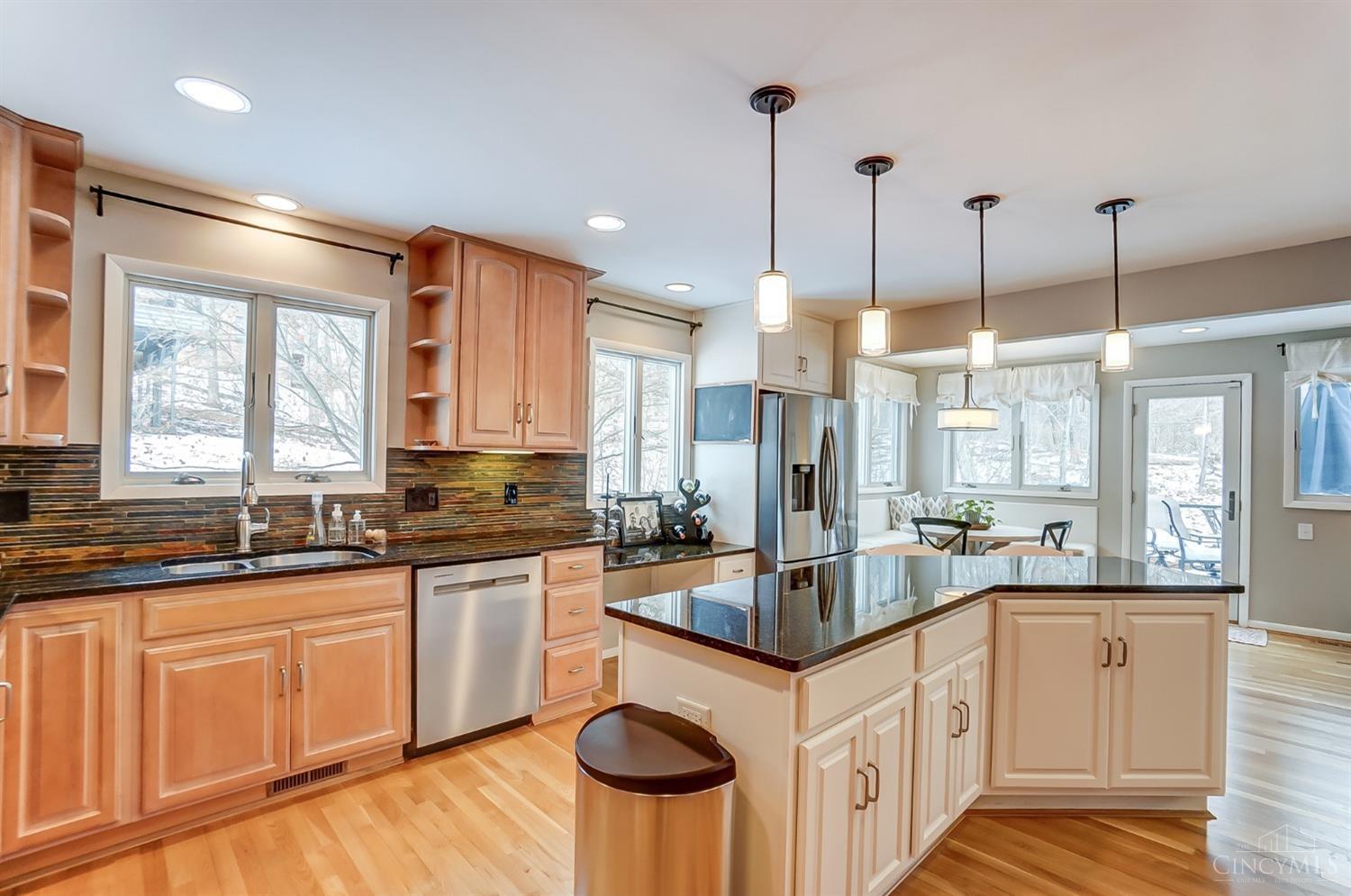 9342 Bluewing Terrace, Blue Ash, Ohio image 13