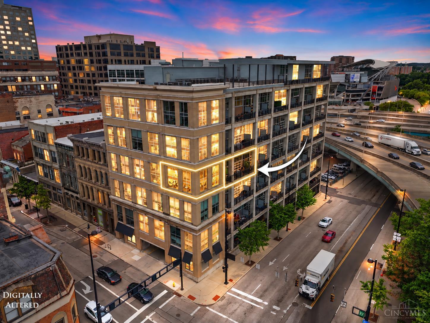 353 W Fourth Street 401