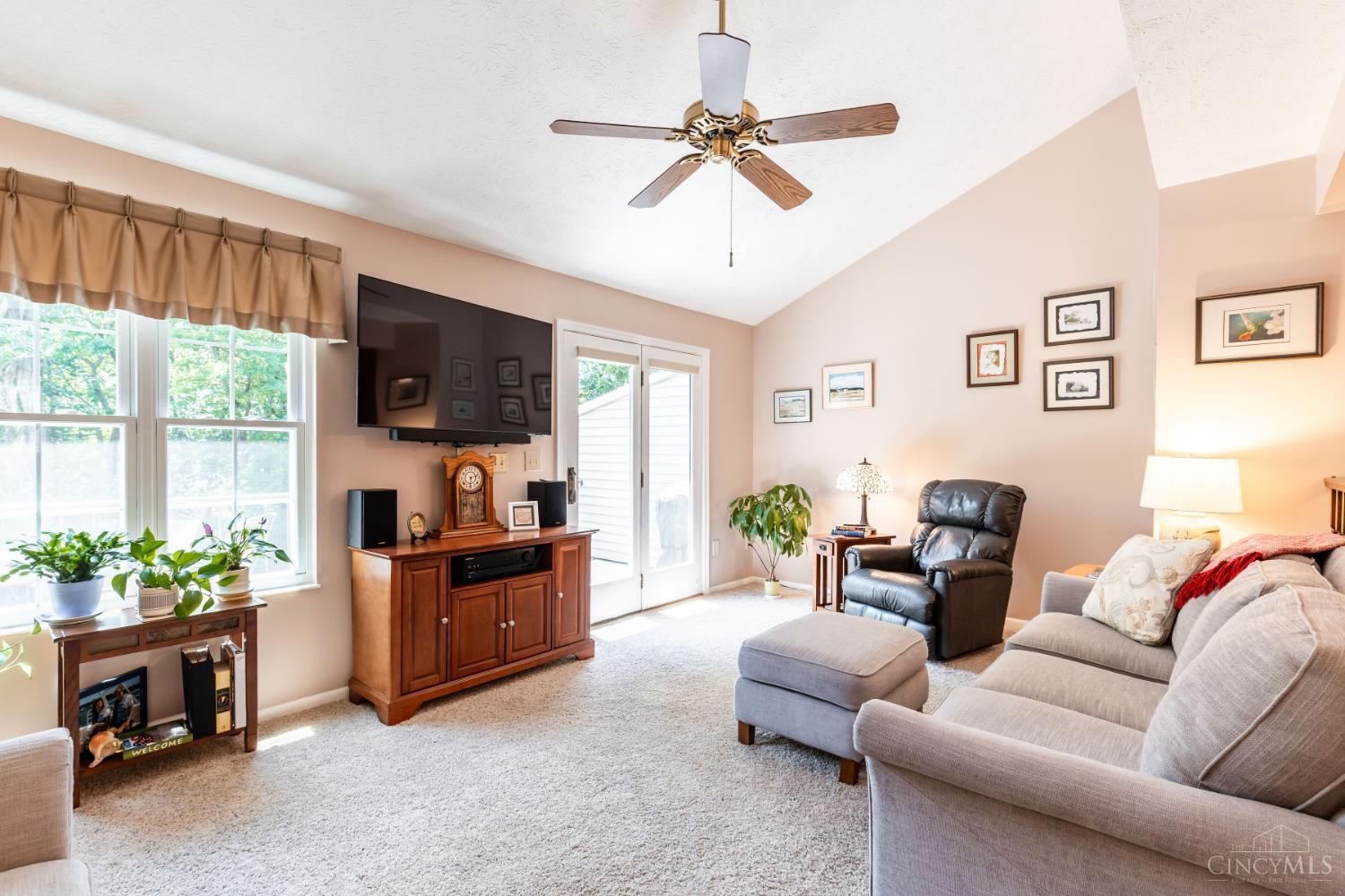 1627 Braintree Drive, Anderson Twp, Ohio image 10