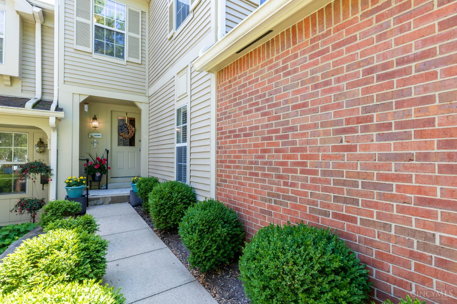 1627 Braintree Drive, Anderson Twp, Ohio image 2