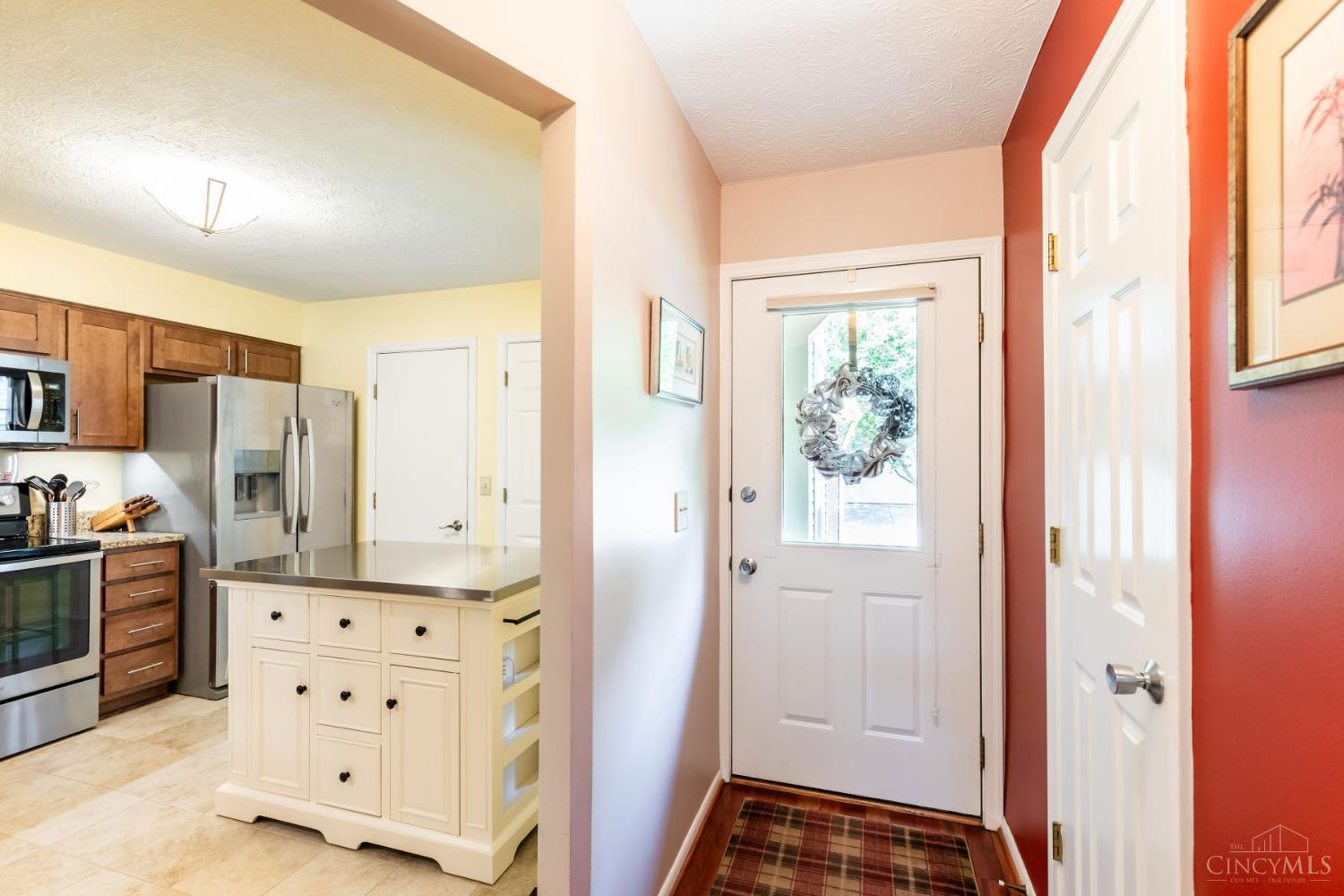 1627 Braintree Drive, Anderson Twp, Ohio image 3