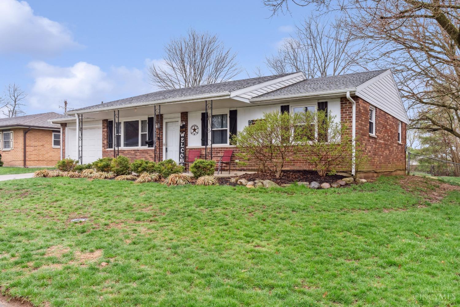 1371 Arrowhead Trail, Xenia, Ohio image 2