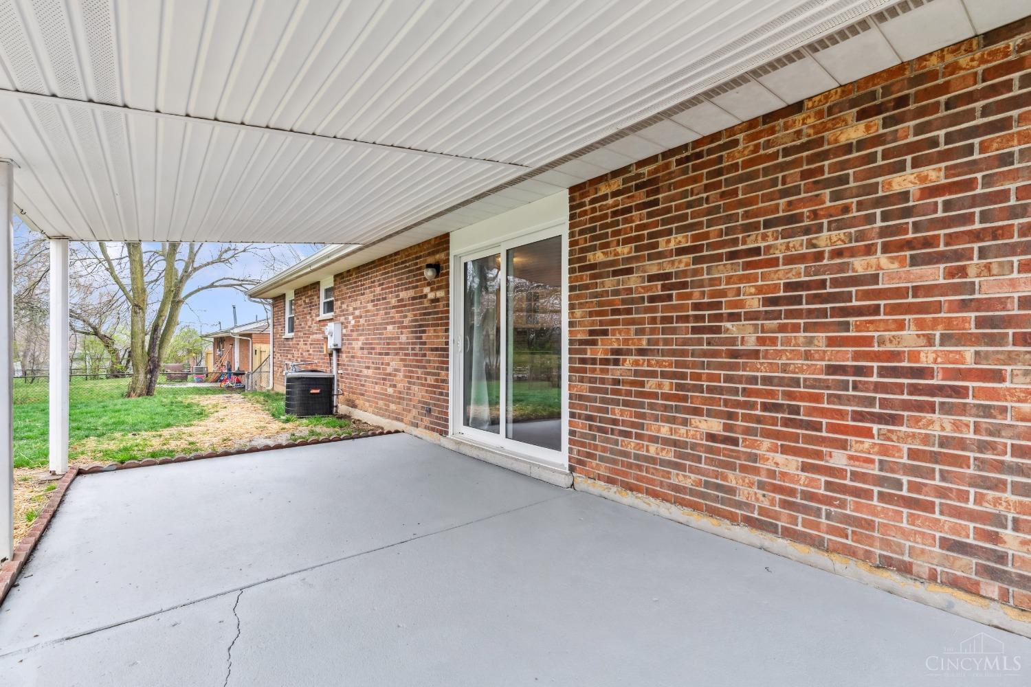 1371 Arrowhead Trail, Xenia, Ohio image 5