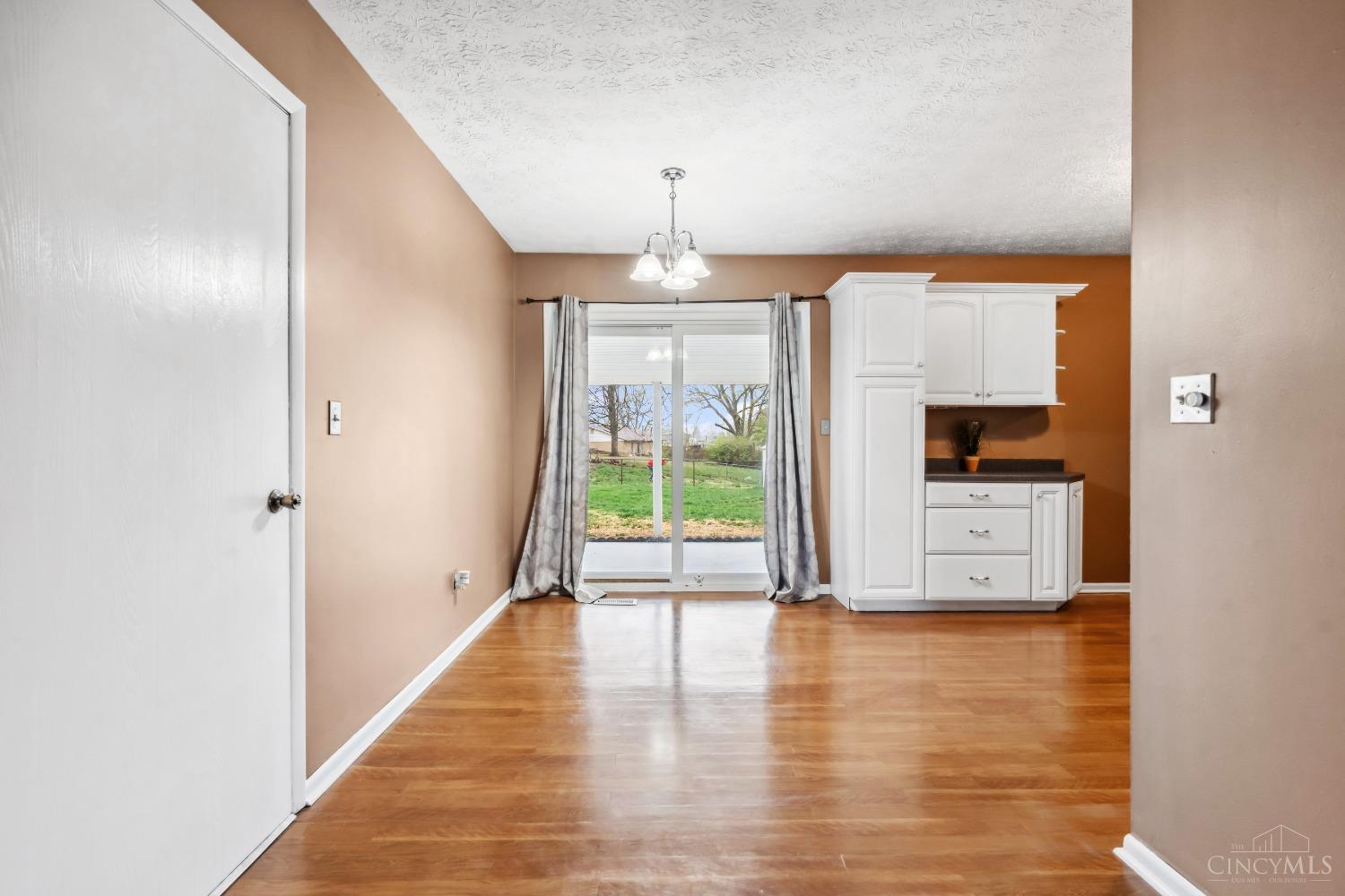 1371 Arrowhead Trail, Xenia, Ohio image 11