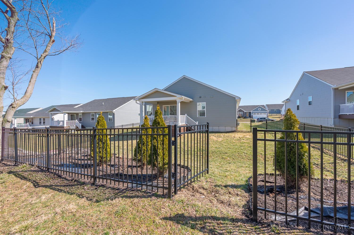 5611 Millbrook Drive, Middletown, Ohio image 3