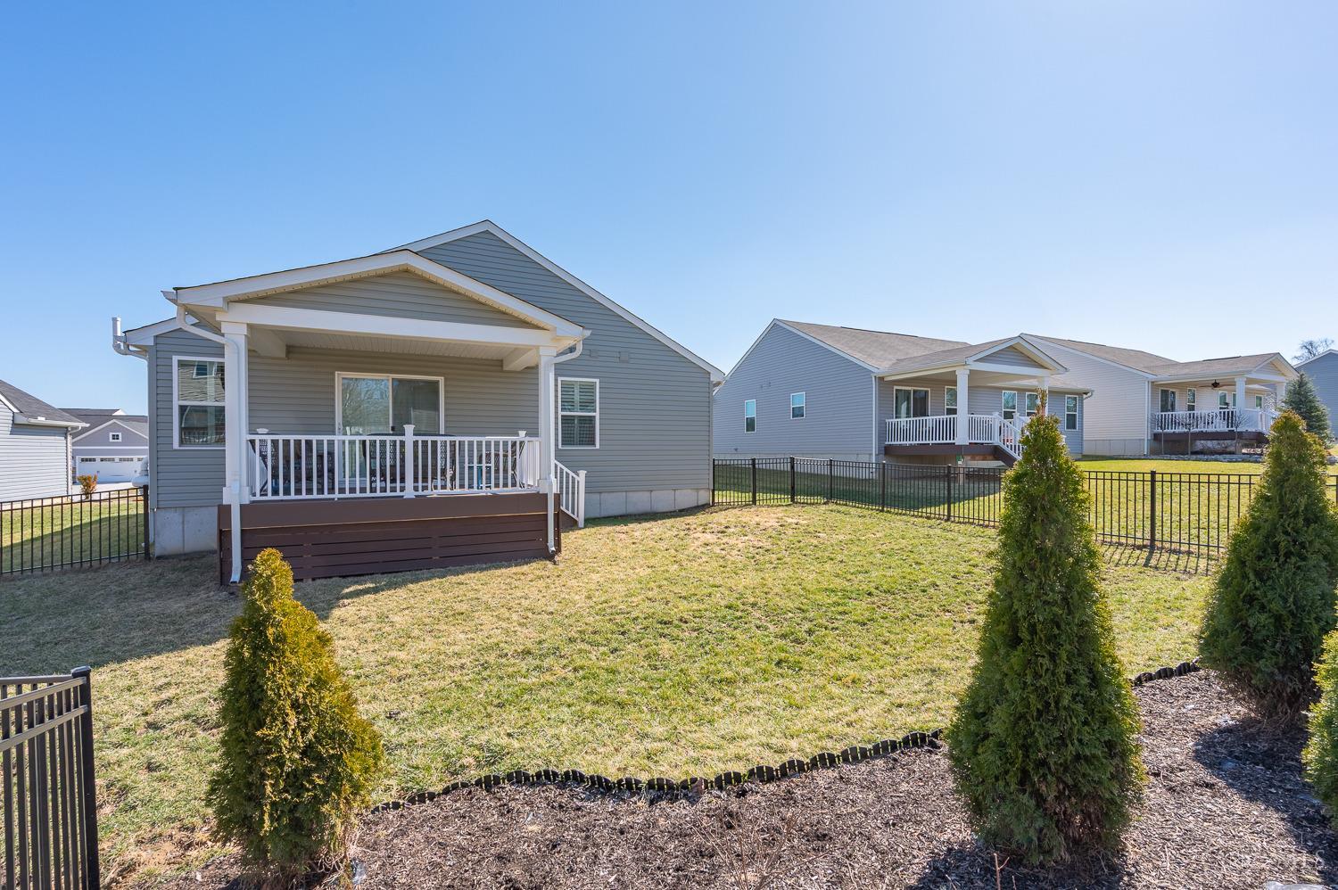 5611 Millbrook Drive, Middletown, Ohio image 4