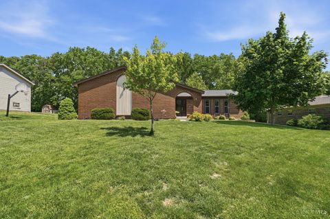 Photo of 5906 Red Oak Drive, Fairfield, OH 45014 (MLS # 1878729)