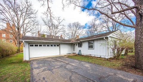 Homes For Sale - 614 Garrod Lane<br/> Butler County, Oxford, OH 45056