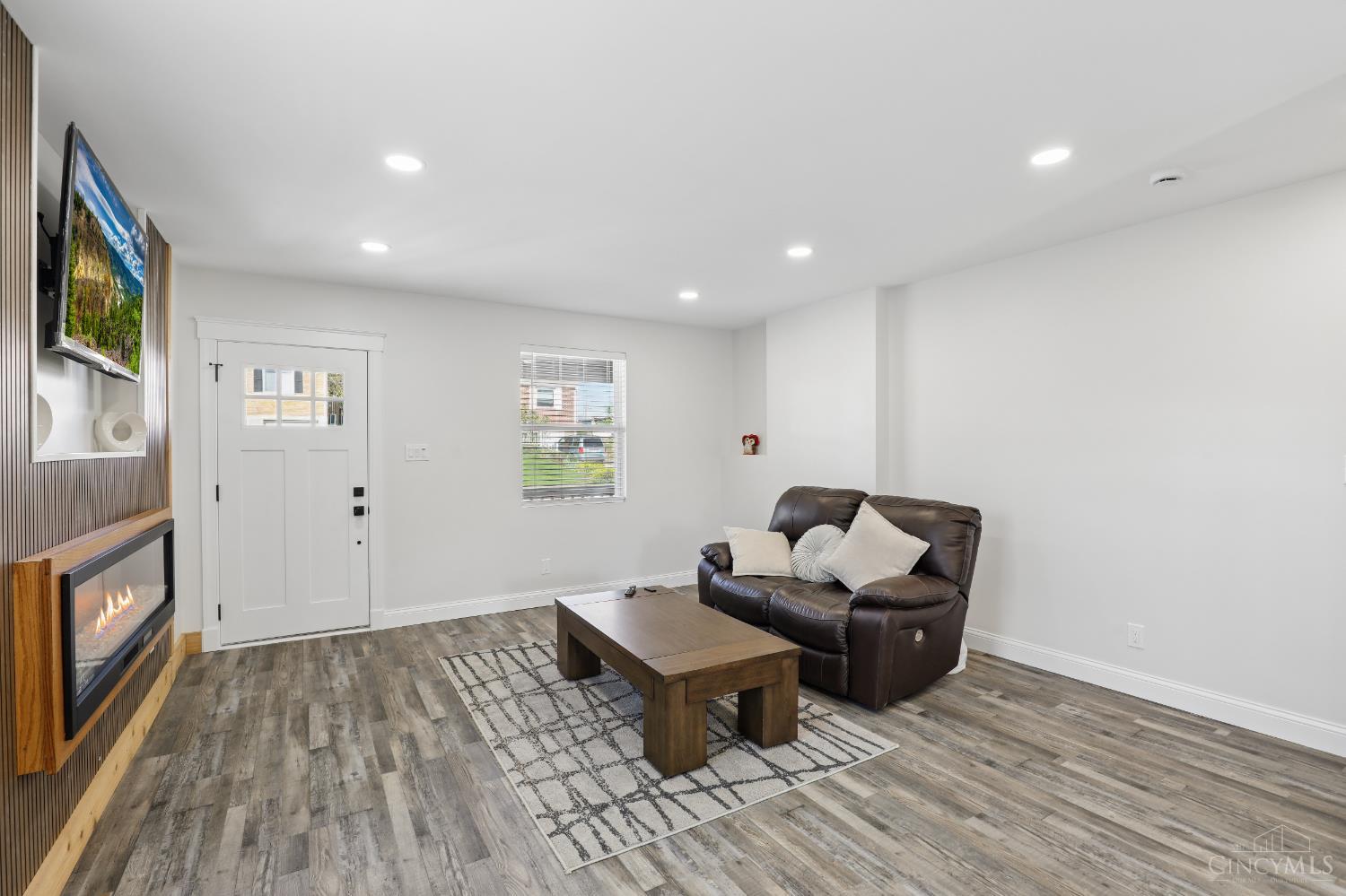 582 Greenwell Avenue