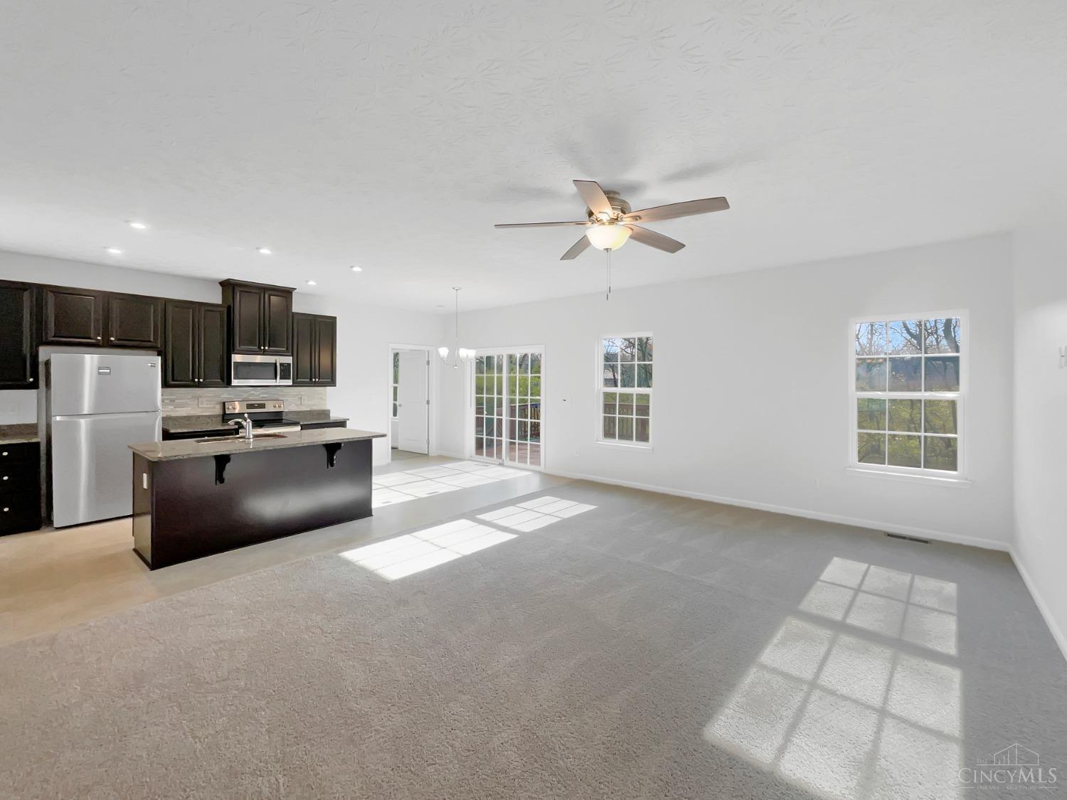 3473 Madison Grace Way, Franklin, Ohio image 3