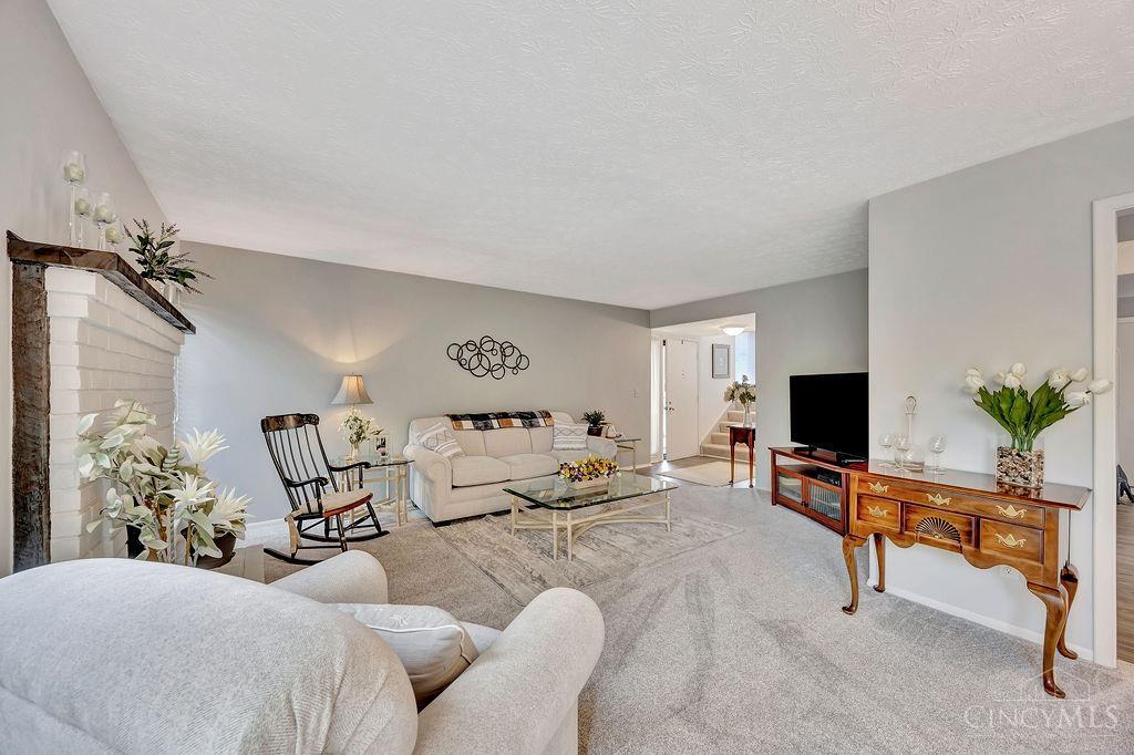 8337 Summerbridge Way, West Chester, Ohio image 6