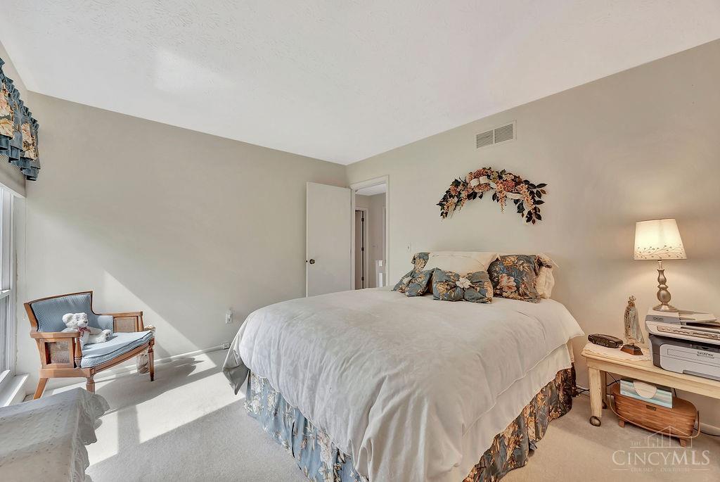 8337 Summerbridge Way, West Chester, Ohio image 32