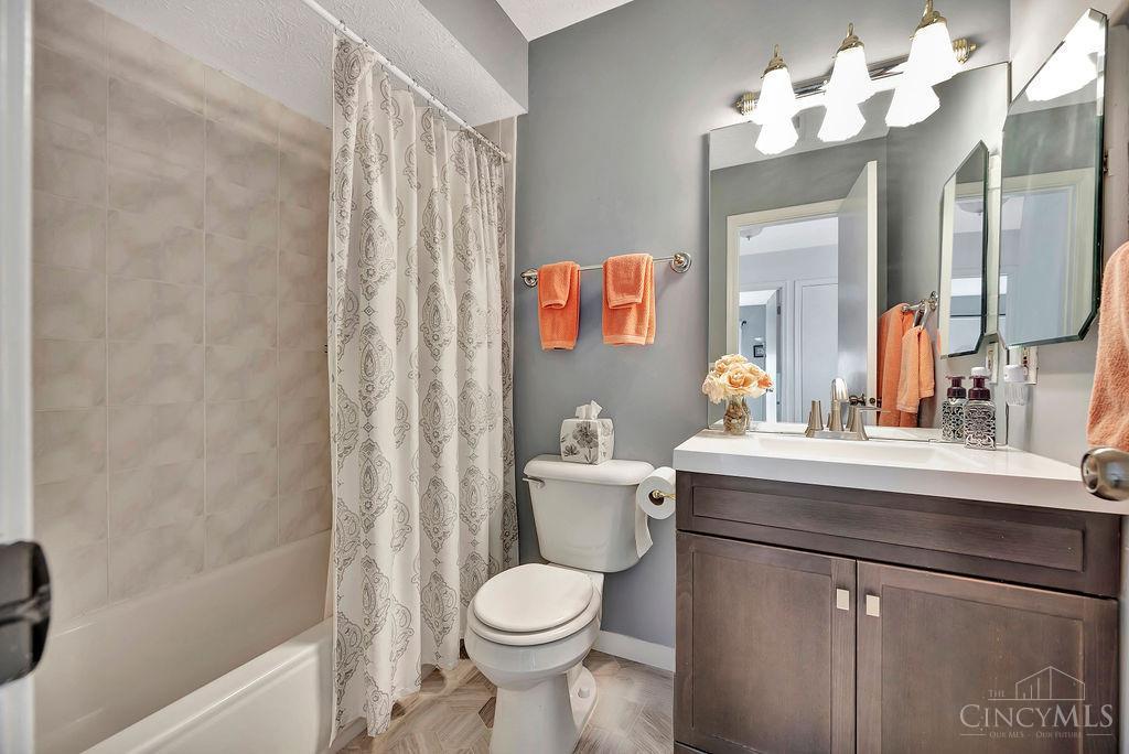 8337 Summerbridge Way, West Chester, Ohio image 34