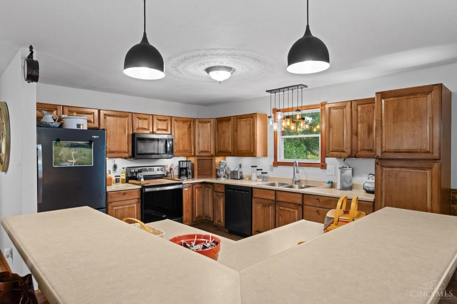 6844 Carper Lane